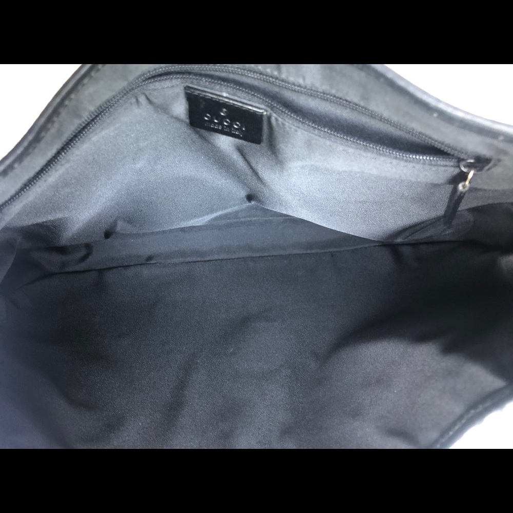 Authentic Vintage Gucci Jackie with Silver Hardware - Picture 8 of 15